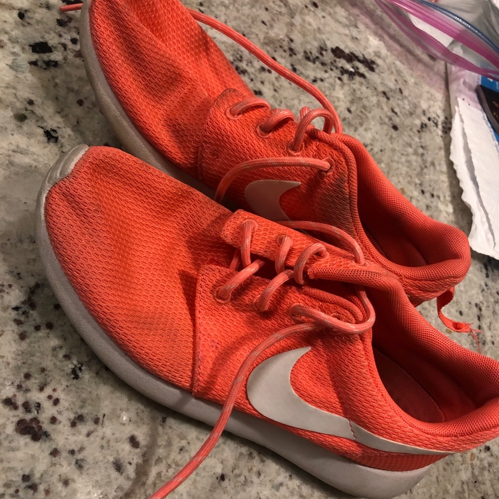 Bright coral Nike Roches!